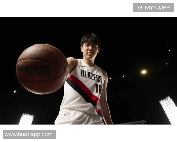 比卢普斯称赞杨瀚森适应能力强但仍需继续努力提升语言和文化素养